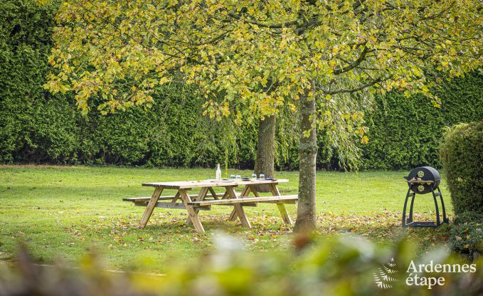 Vakantiehuis in Walcourt, Ardennen, 6 personen, 3 slaapkamers, buitenzwembad, gemeenschappelijke tuin, moderne voorzieningen