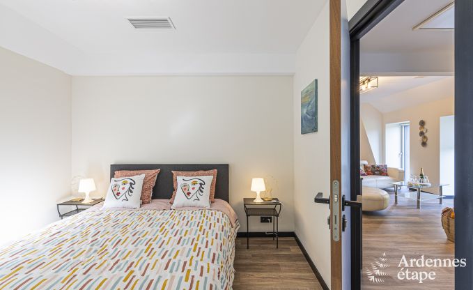 Vakantiehuis in Walcourt, Ardennen, 6 personen, 3 slaapkamers, buitenzwembad, gemeenschappelijke tuin, moderne voorzieningen