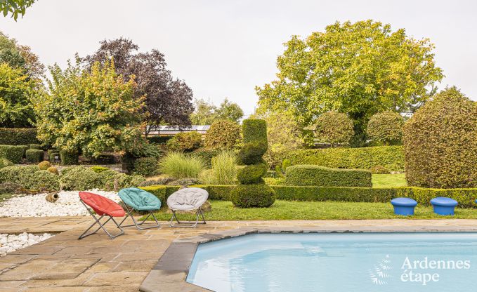 Vakantiehuis in Walcourt, Ardennen, 6 personen, 3 slaapkamers, buitenzwembad, gemeenschappelijke tuin, moderne voorzieningen