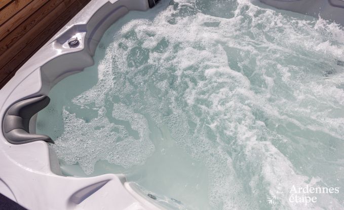 Comfortabel vakantiehuis in Welkenraedt voor 6 personen met jacuzzi, speeltoestellen en privtuin