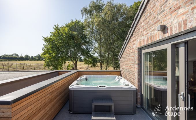 Comfortabel vakantiehuis in Welkenraedt voor 6 personen met jacuzzi, speeltoestellen en privtuin
