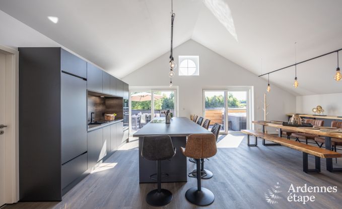 Comfortabel vakantiehuis in Welkenraedt voor 6 personen met jacuzzi, speeltoestellen en privtuin