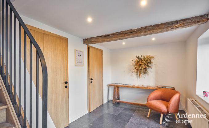 Charmante dorpswoning voor 10 personen in Yvoir: hottub, open haard, grote priv�tuin