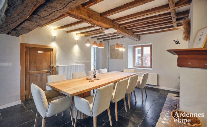 Charmante dorpswoning voor 10 personen in Yvoir: hottub, open haard, grote priv�tuin