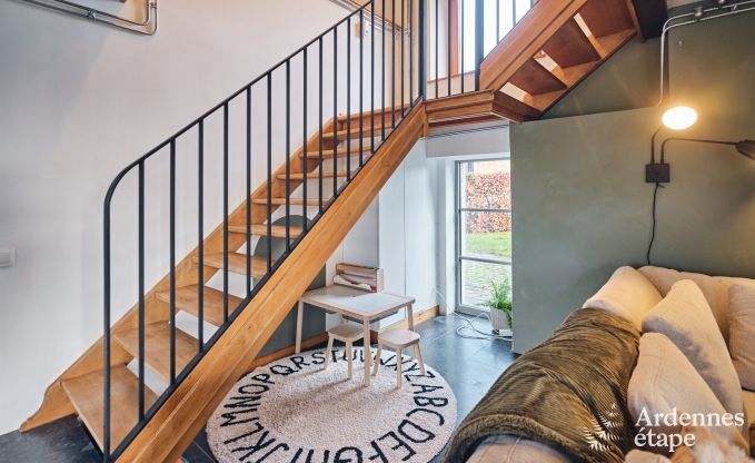 Charmante dorpswoning voor 10 personen in Yvoir: hottub, open haard, grote priv�tuin