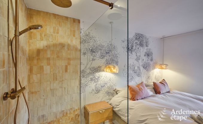 Charmante dorpswoning voor 10 personen in Yvoir: hottub, open haard, grote priv�tuin